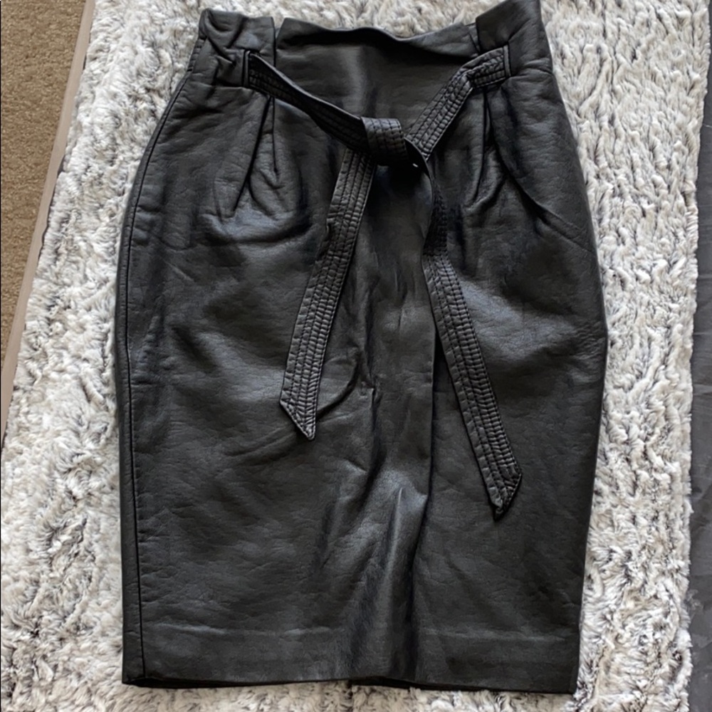 H&M high wasted faux leather skirt